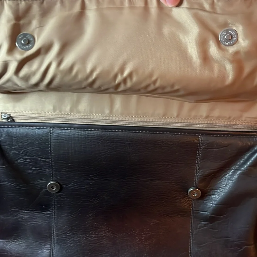 Leather Solo Message 15 inches Laptop storage